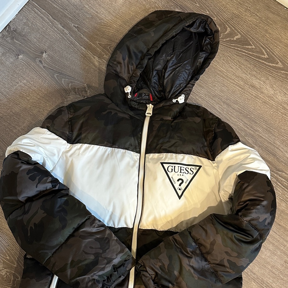 Guess Black and White Camouflage Jacket